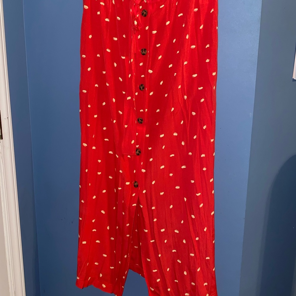 Red-orange maxi button down patterned skirt w tie!